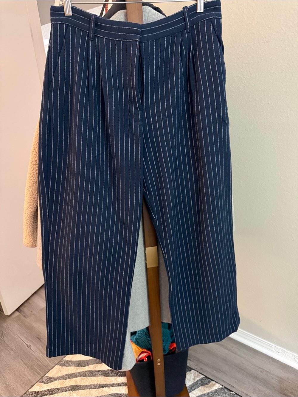 Abercrombie & Fitch Navy Pinstripe Pleated Dress Pants